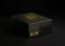 Load image into Gallery viewer, (Outside Asia Pacific) Steve McManaman 1:6 Action Figure